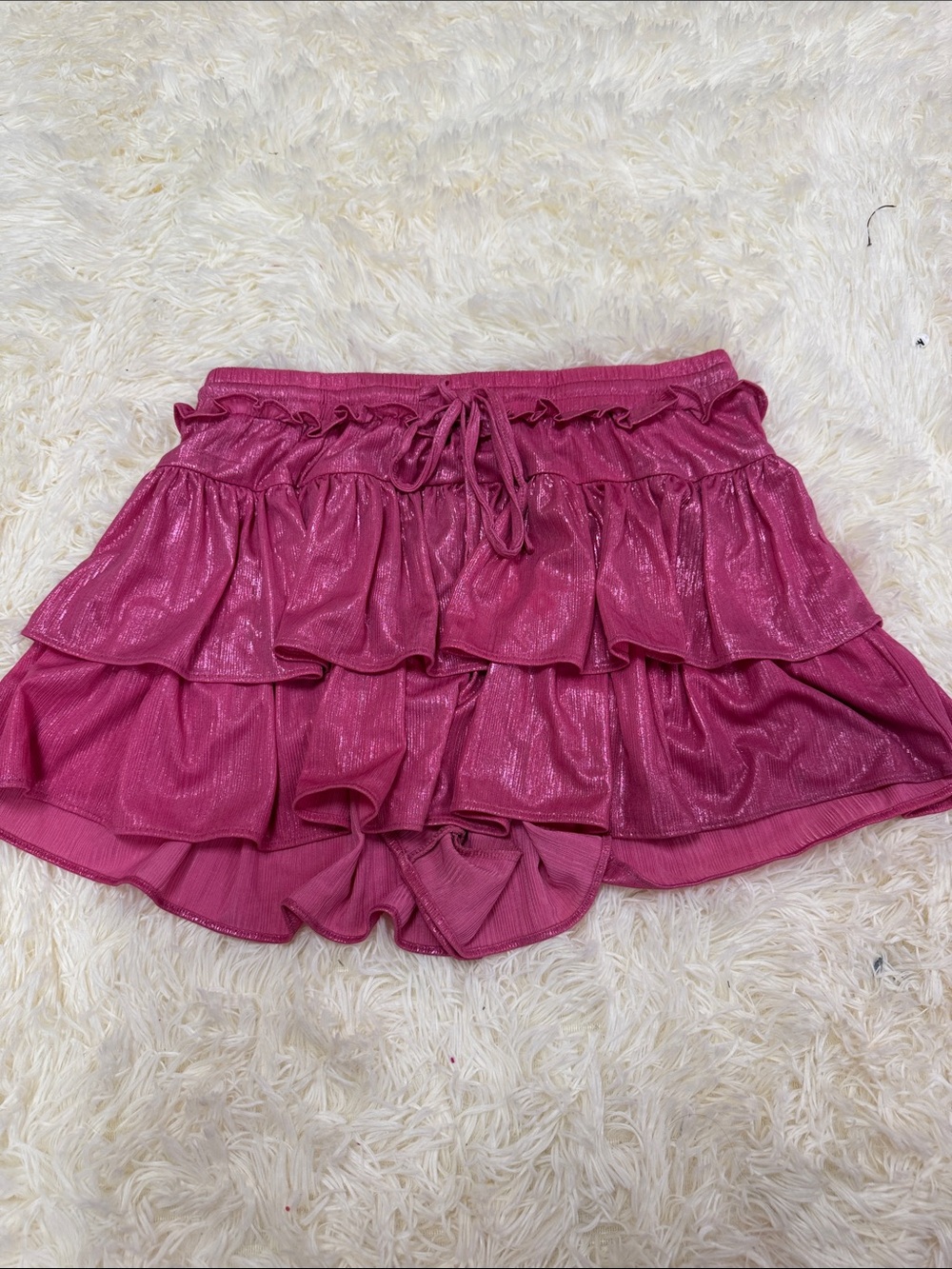 MAIN STRIP HOT PINK SHINY SKORT